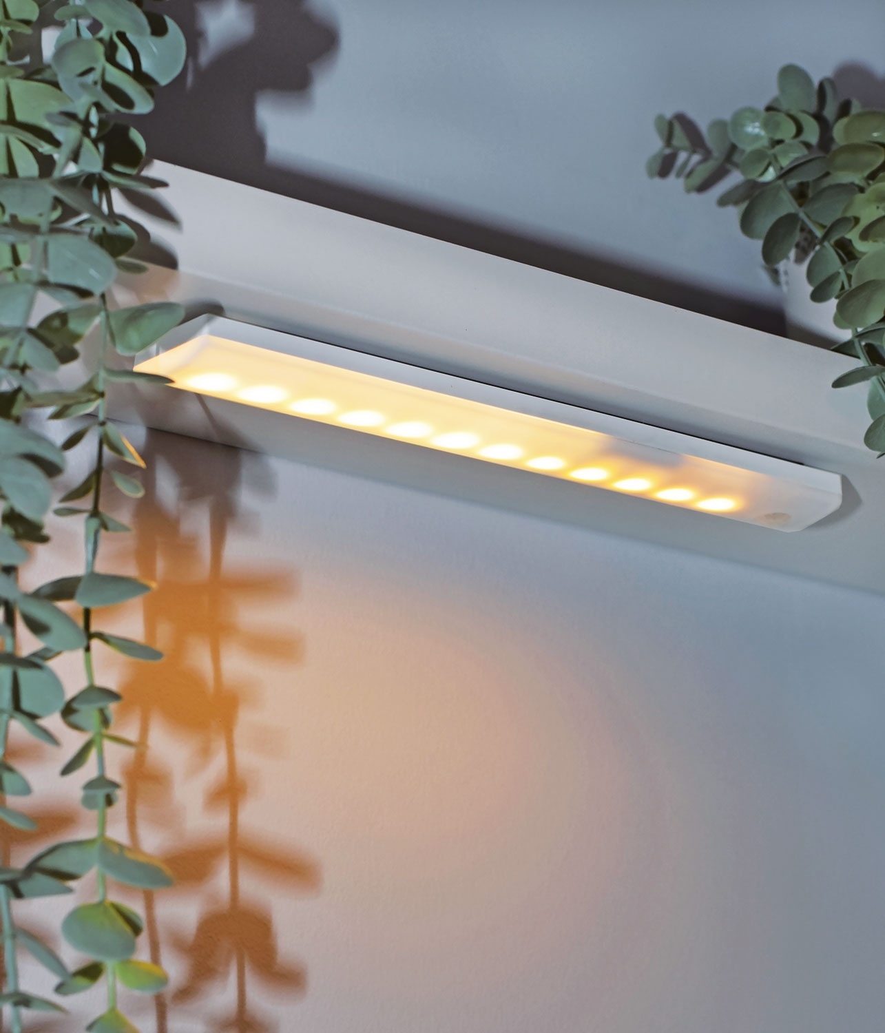 LYYT Rechargeable Motion Sensing LED Light Large (2 Pack) 410.313UK