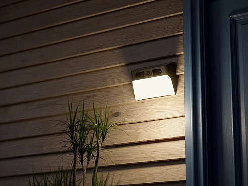 Anker Eufy Security Camera Outdoor Solar Wall Light S120