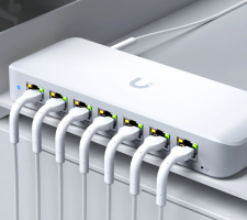 Ubiquiti UniFi Switch Ultra PoE Gigabit 8-Ports 7 PoE USW-ULTRA (210W)